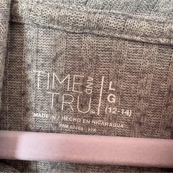 💚Time and Tru Gray Cowl Neck Sleeveless Sweater - Picture 4 of 5